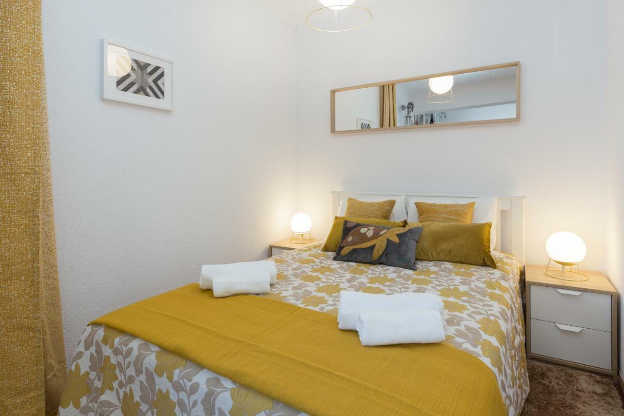 Apartmán 2 Comfy Bright Flats With Netflix Porto Exteriér fotografie