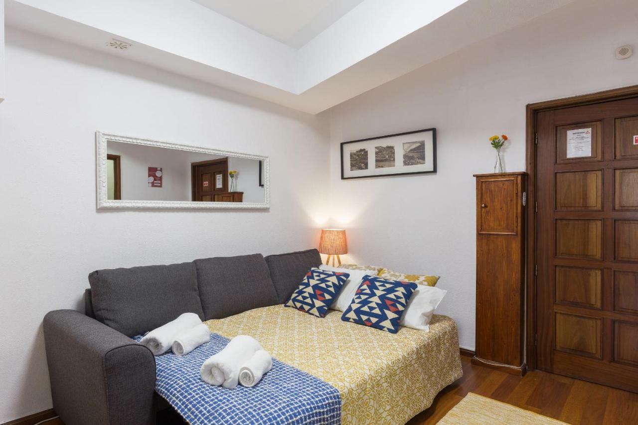 Apartmán 2 Comfy Bright Flats With Netflix Porto Exteriér fotografie